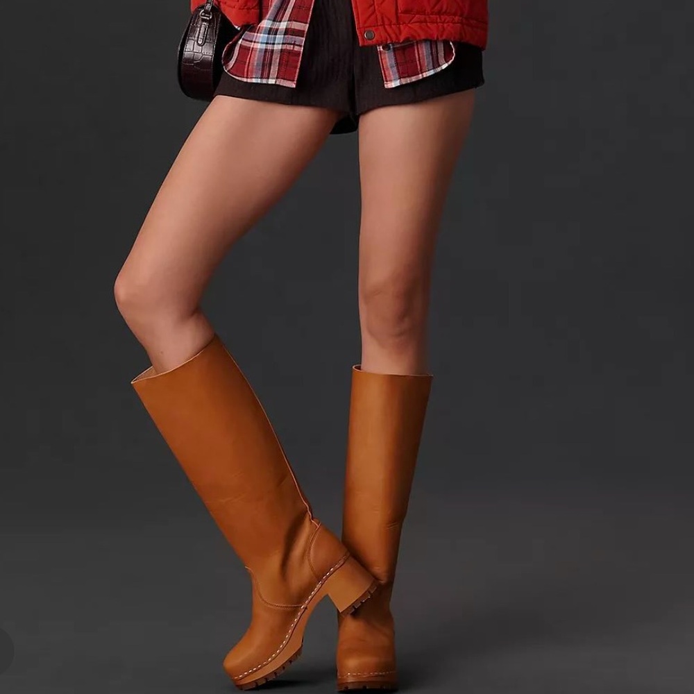 Swedish Hasbeens NWT Pull On Knee Clog Boot Best seller 🌈